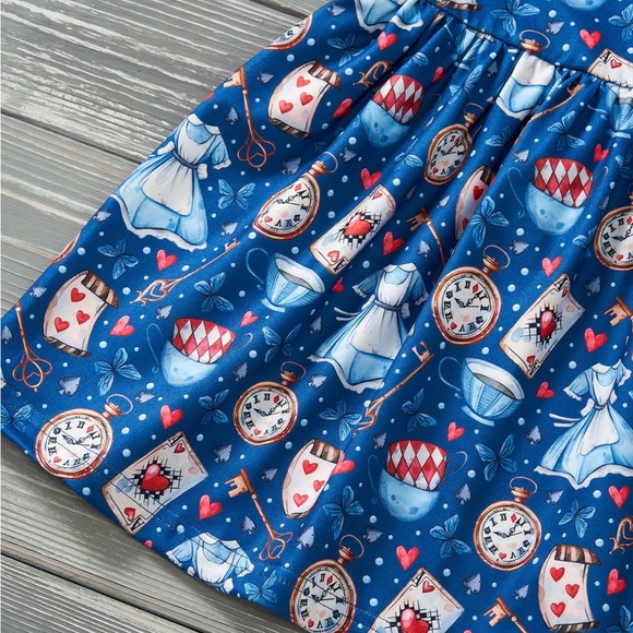 Pete + Lucy NWT Capri Set ALICE IN WONDERLAND - Picture 6 of 9